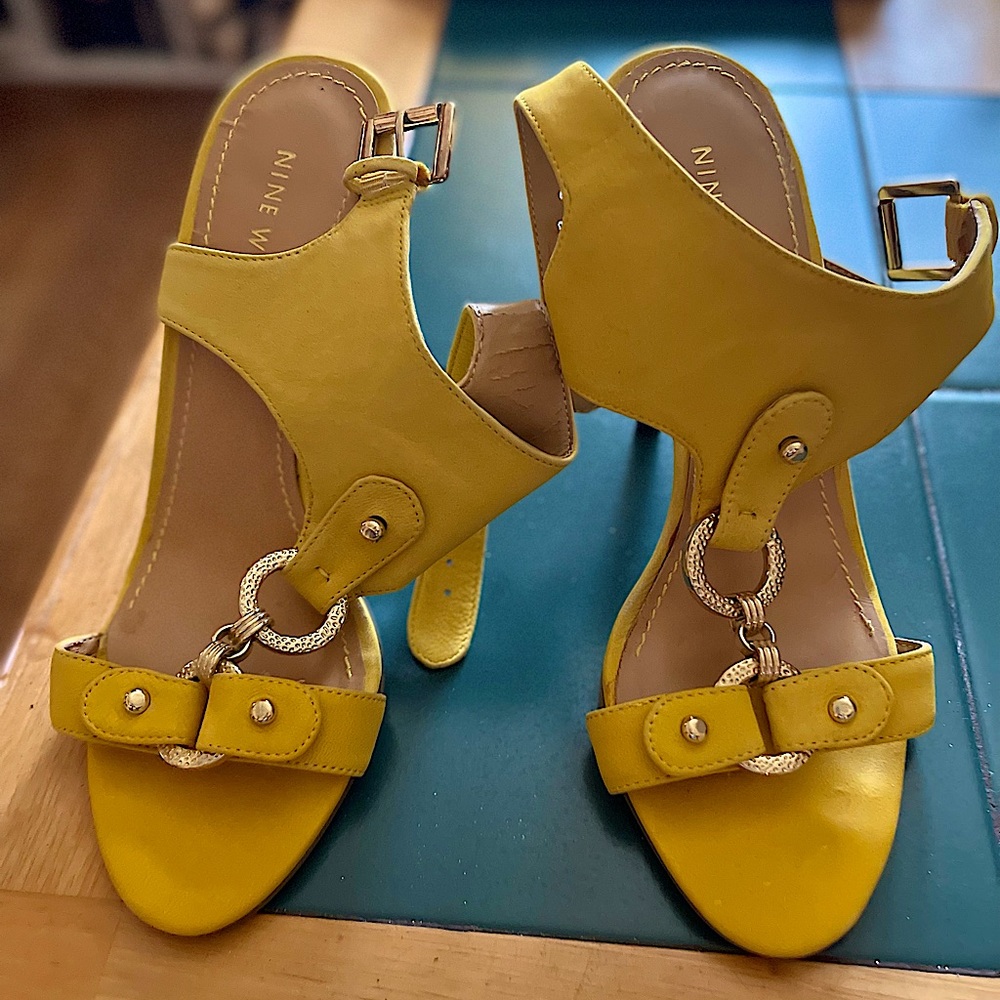 Nine West Yellow Bezel Heels